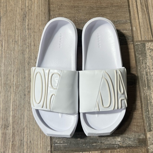 Jordan NOLA Sport Slide size 7 - Picture 4 of 10
